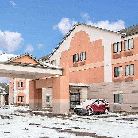 Quality Inn Мерріллвілл Екстер'єр фото