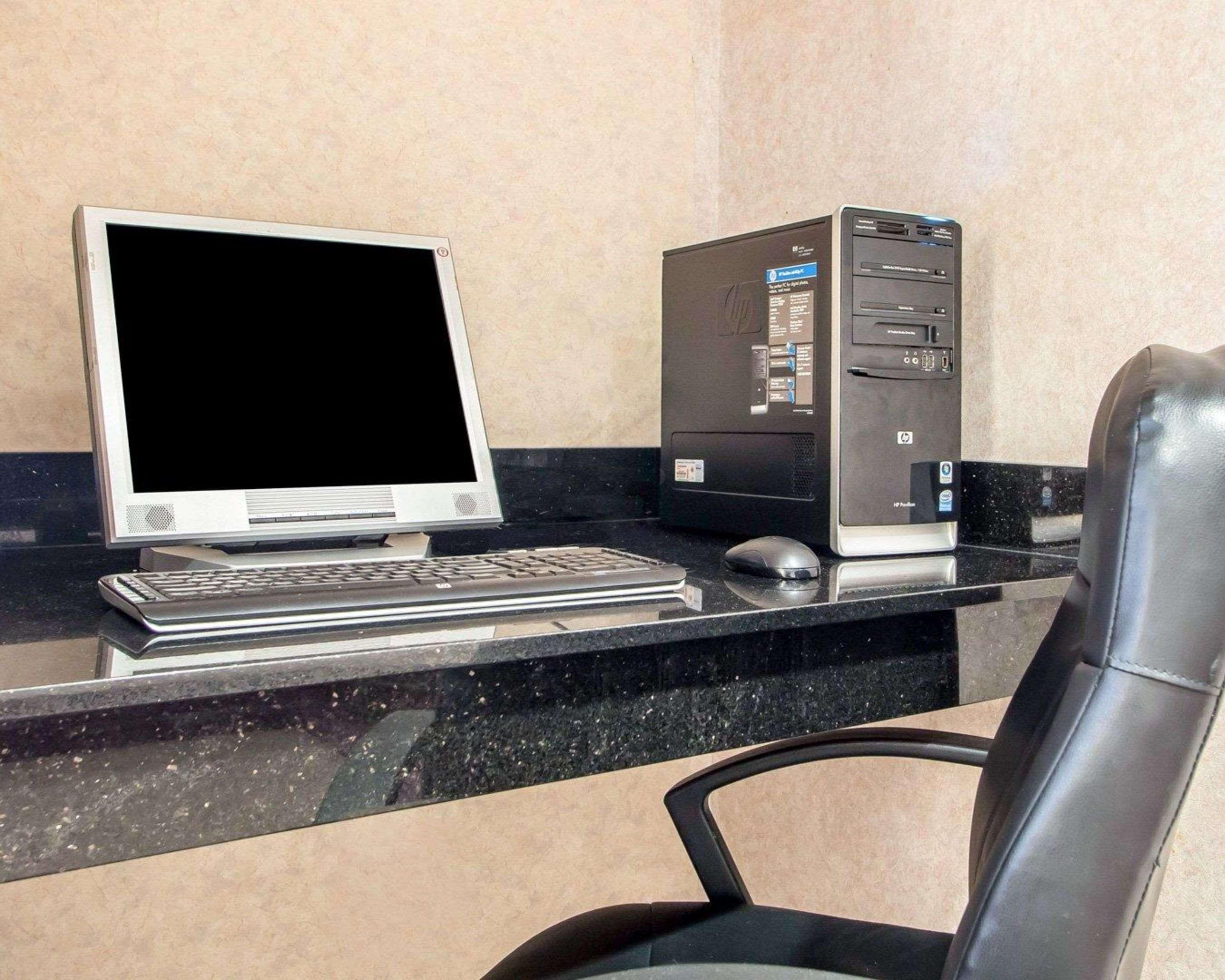 Quality Inn Мерріллвілл Екстер'єр фото