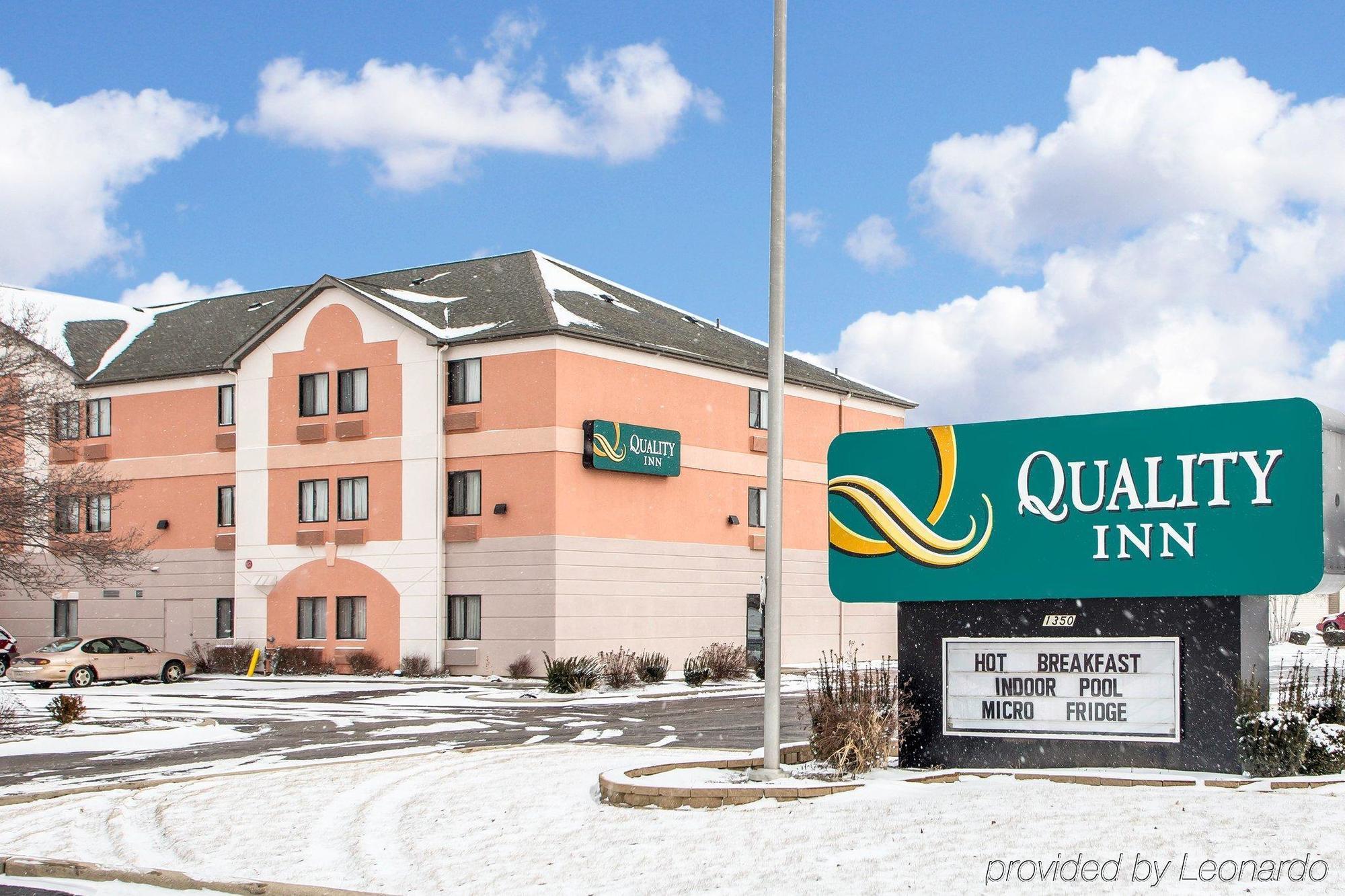 Quality Inn Мерріллвілл Екстер'єр фото