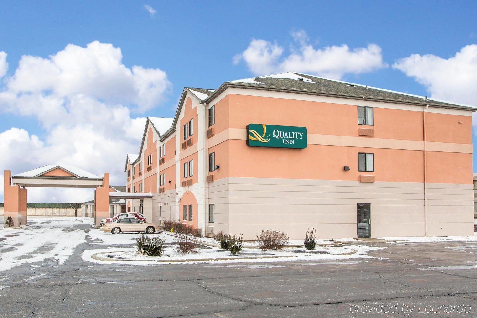 Quality Inn Мерріллвілл Екстер'єр фото